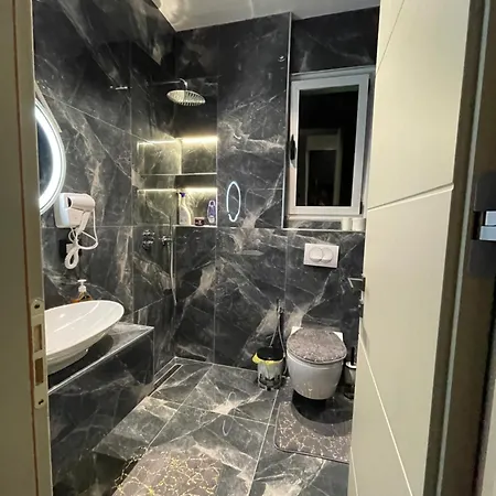 Modern Sueno Lux Tirana