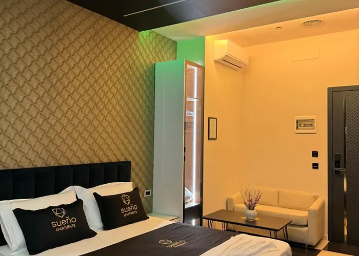 Modern Sueno Lux * 地拉那