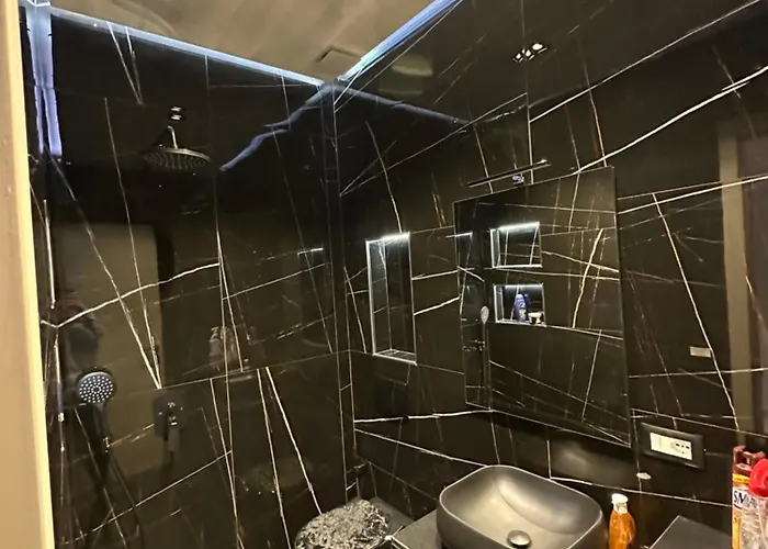 Modern Sueno Lux 地拉那