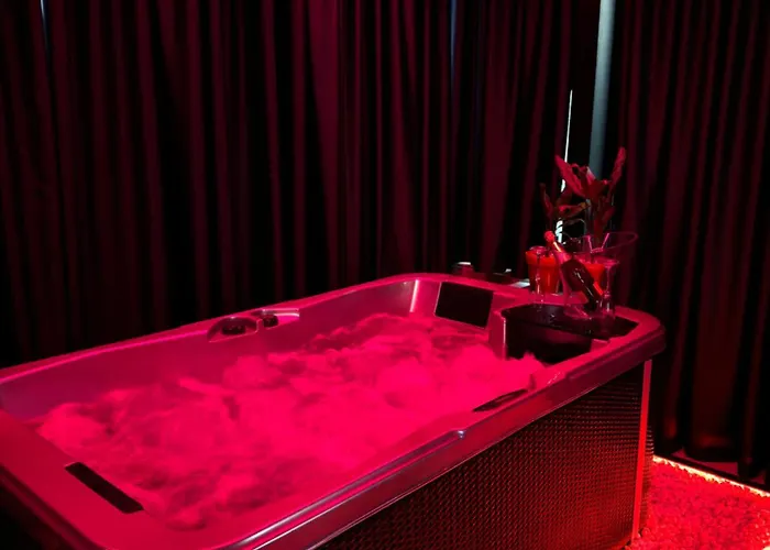 Modern Sueno Lux * 地拉那