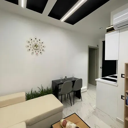 Modern Sueno Lux Tirana