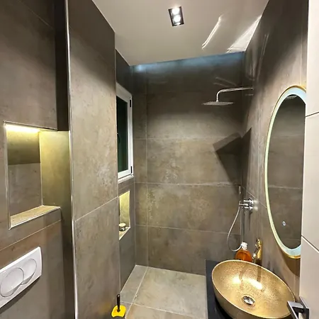 Modern Sueno Lux Tirana